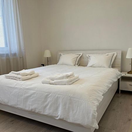 Elegant Escape Apartment I - City Centre Bratysława Zewnętrze zdjęcie