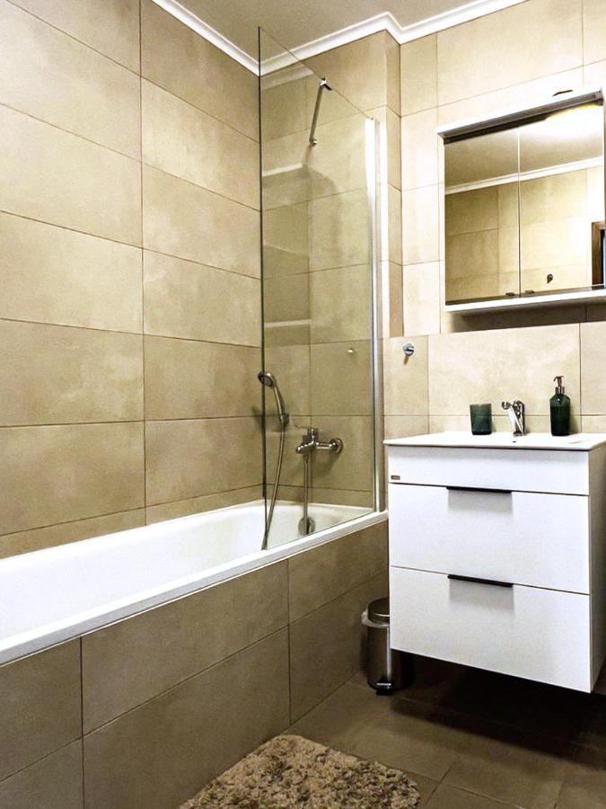 Elegant Escape Apartment I - City Centre Bratysława Zewnętrze zdjęcie