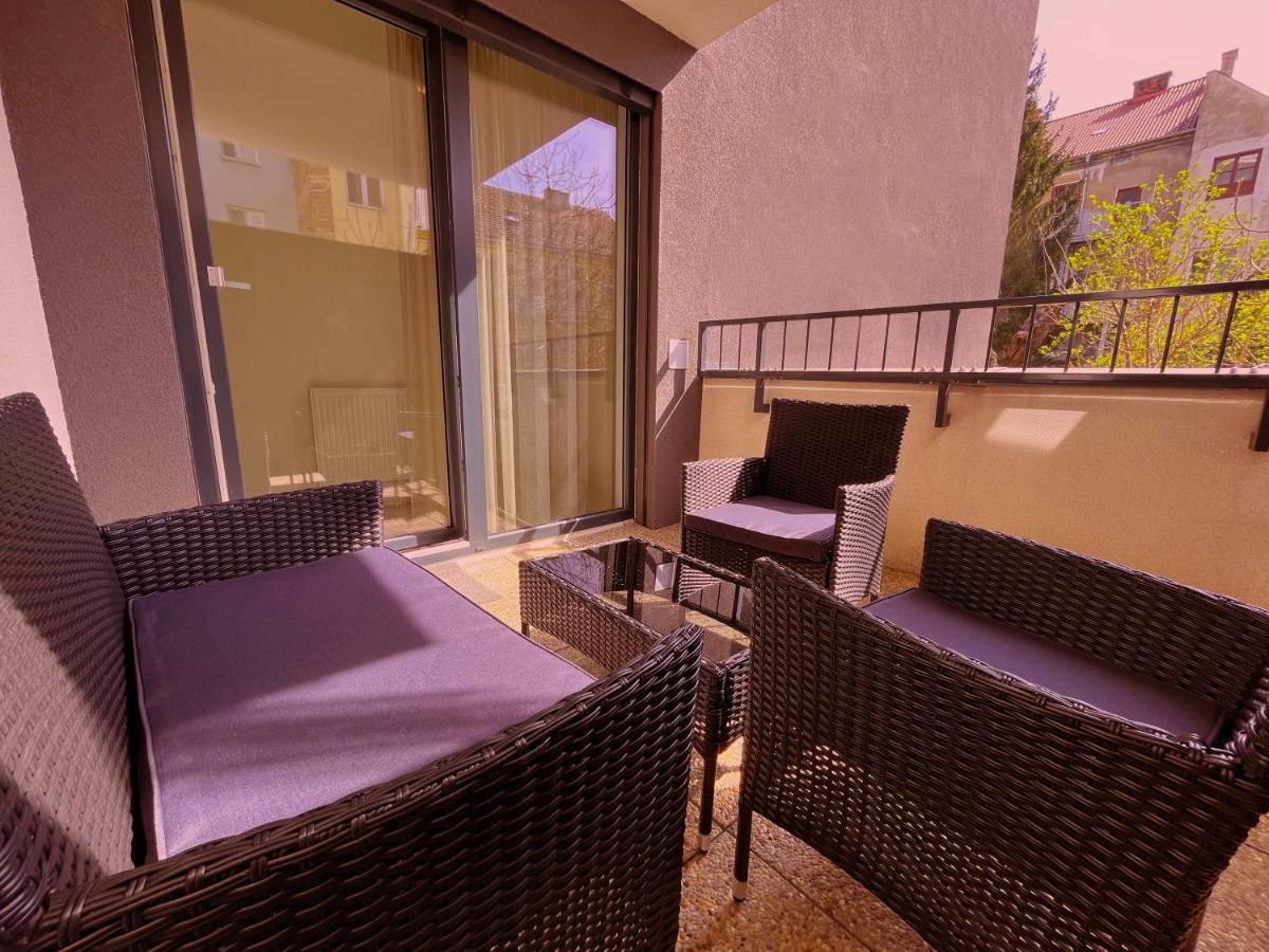 Elegant Escape Apartment I - City Centre Bratysława Zewnętrze zdjęcie