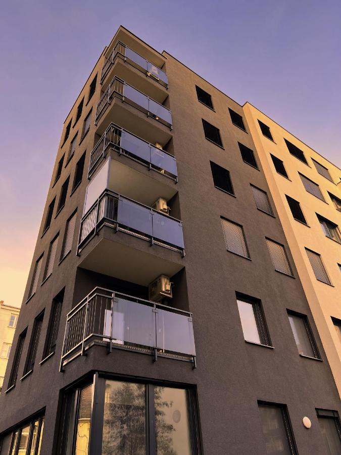 Elegant Escape Apartment I - City Centre Bratysława Zewnętrze zdjęcie