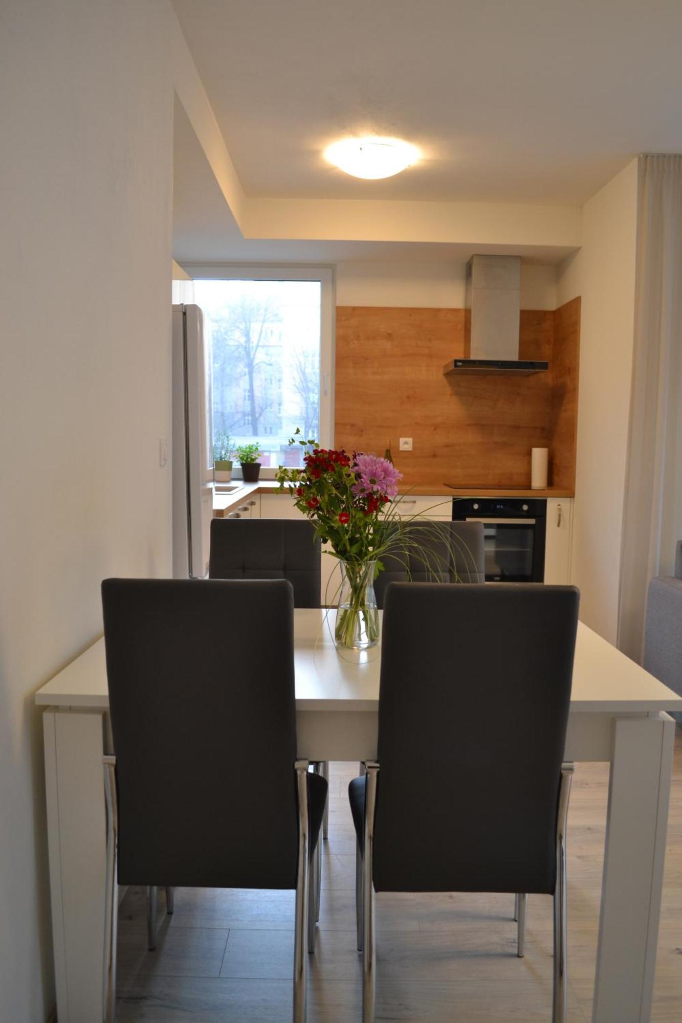 Elegant Escape Apartment I - City Centre Bratysława Zewnętrze zdjęcie